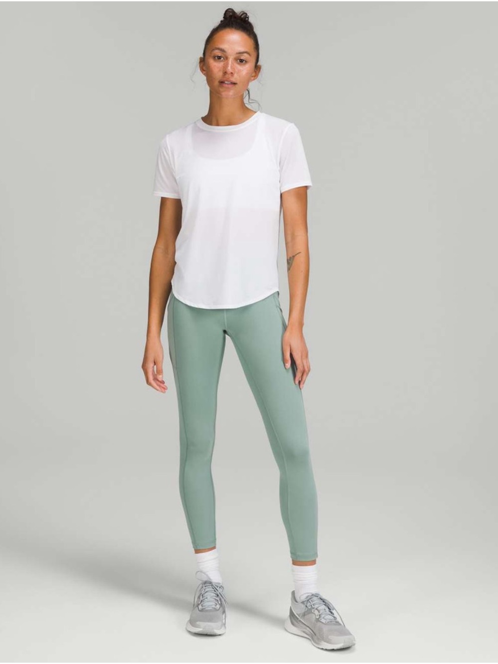 lululemon Invigorate HR Crop leggings 23" size 6